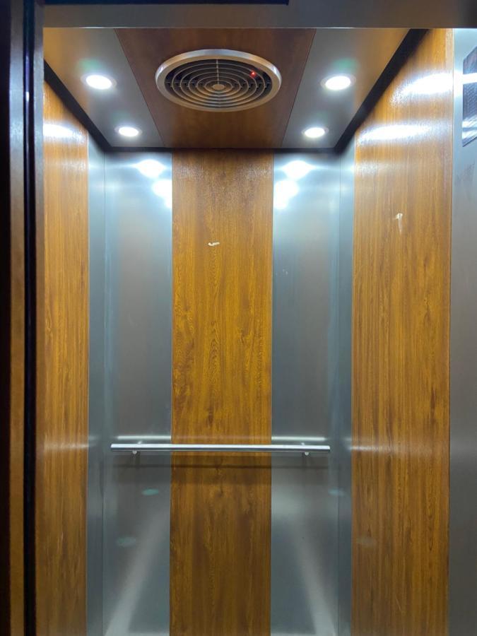 Le Shiv Executive Suite Тени Екстериор снимка
